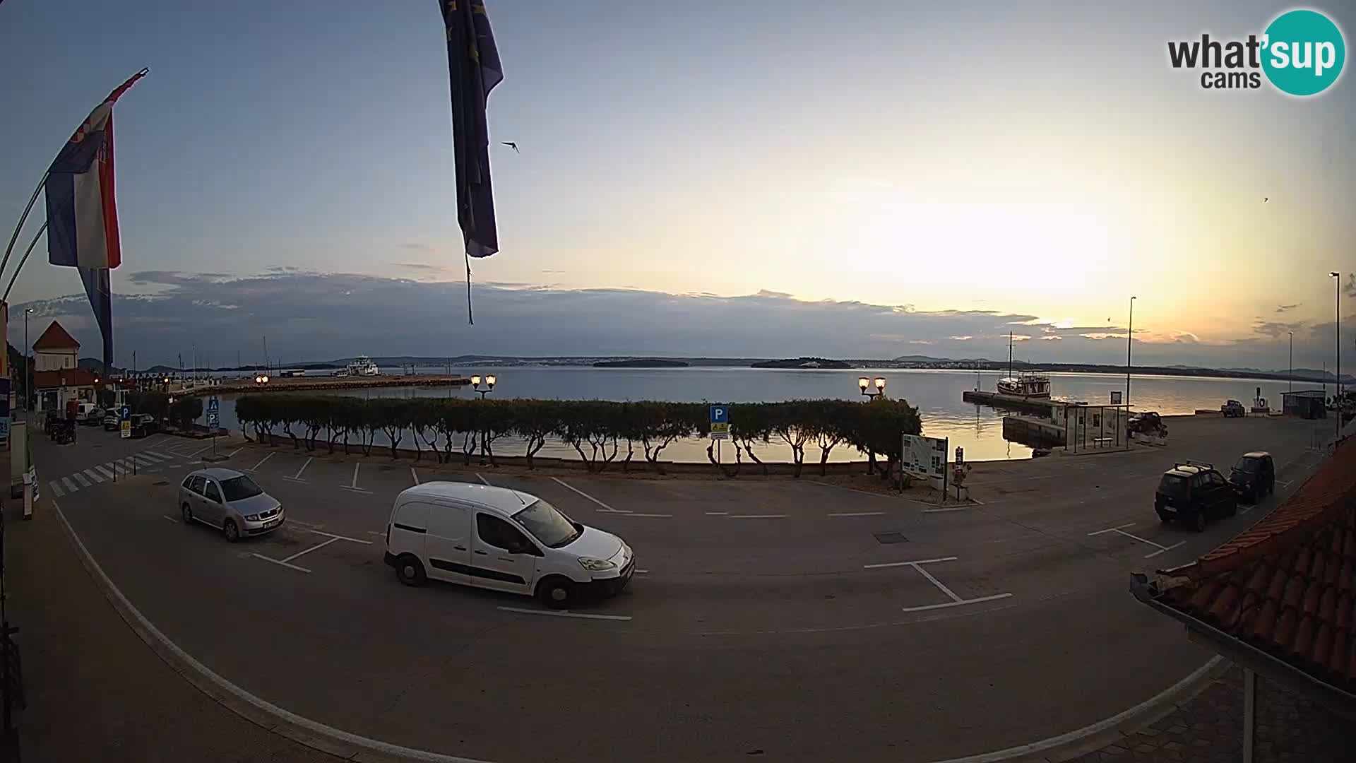 Web kamer u živo Tkon – trajektni terminal