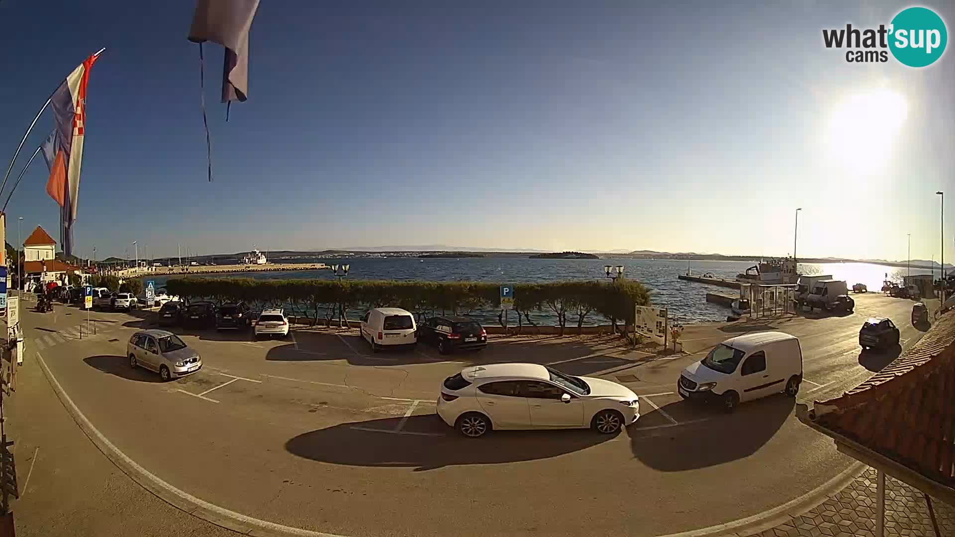 Webcam Tkon – Fährschiff-Terminal