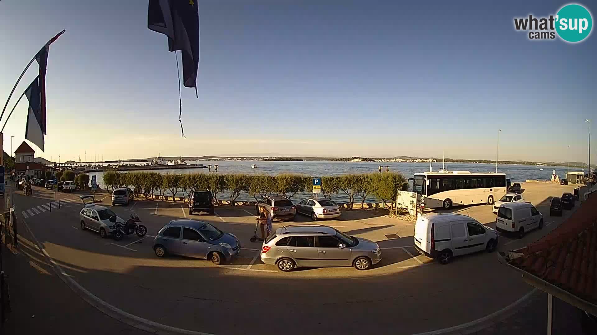 Web kamer u živo Tkon – trajektni terminal