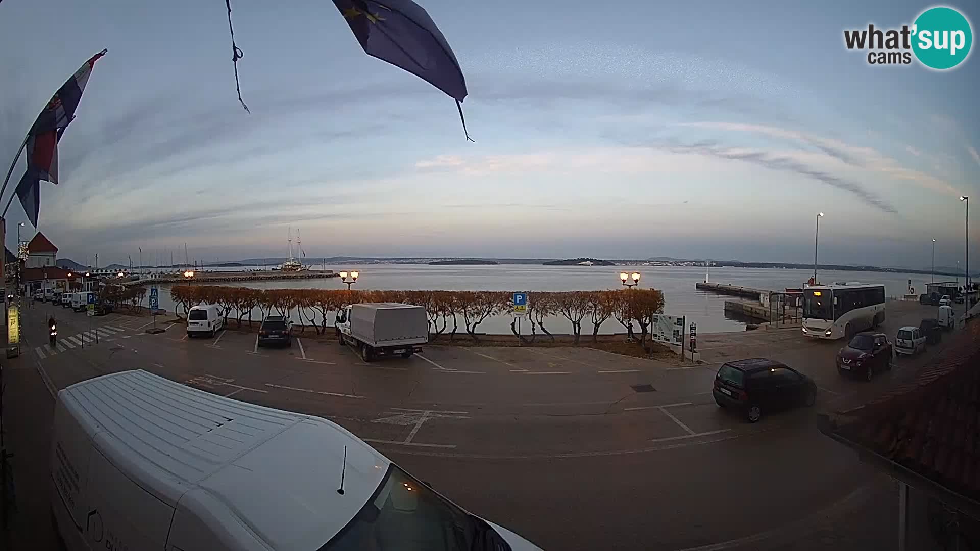 Spletna kamera Tkon – trajektni terminal