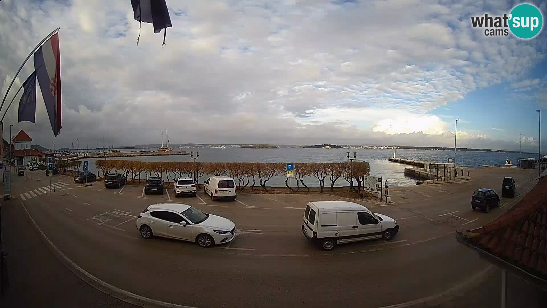 Spletna kamera Tkon – trajektni terminal