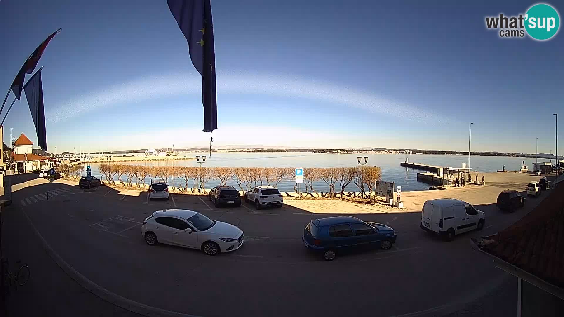 Web kamer u živo Tkon – trajektni terminal