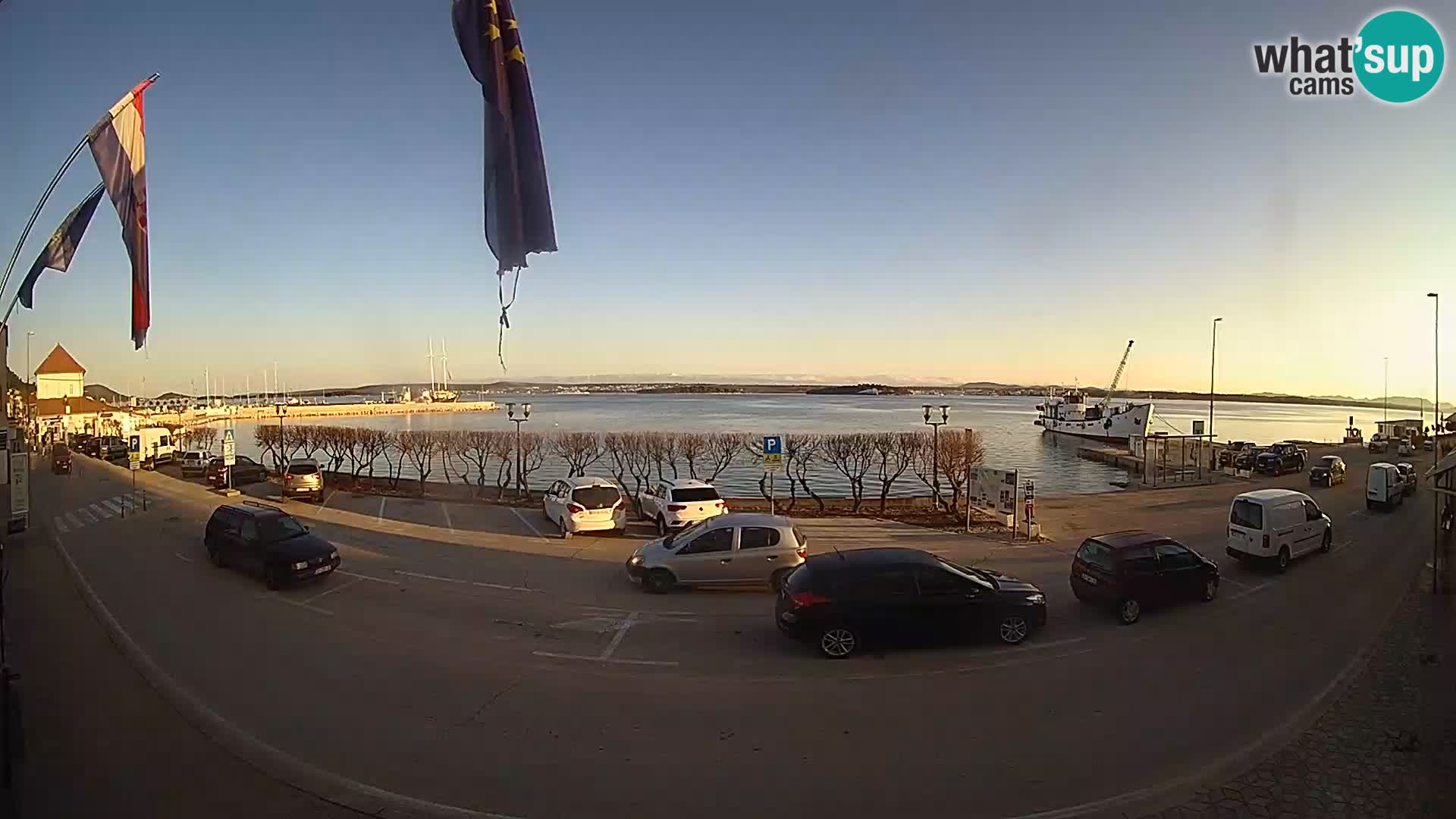 Web kamer u živo Tkon – trajektni terminal