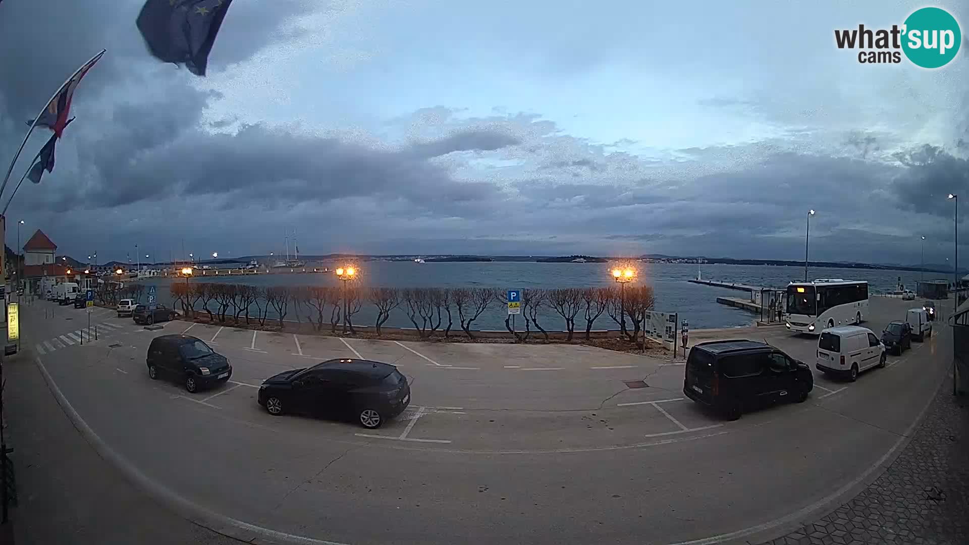 Spletna kamera Tkon – trajektni terminal