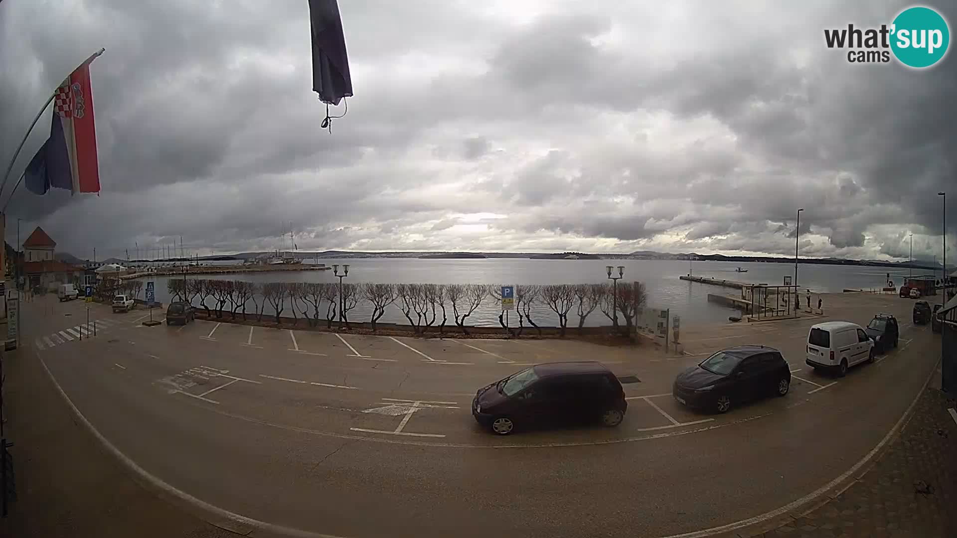 Web kamer u živo Tkon – trajektni terminal