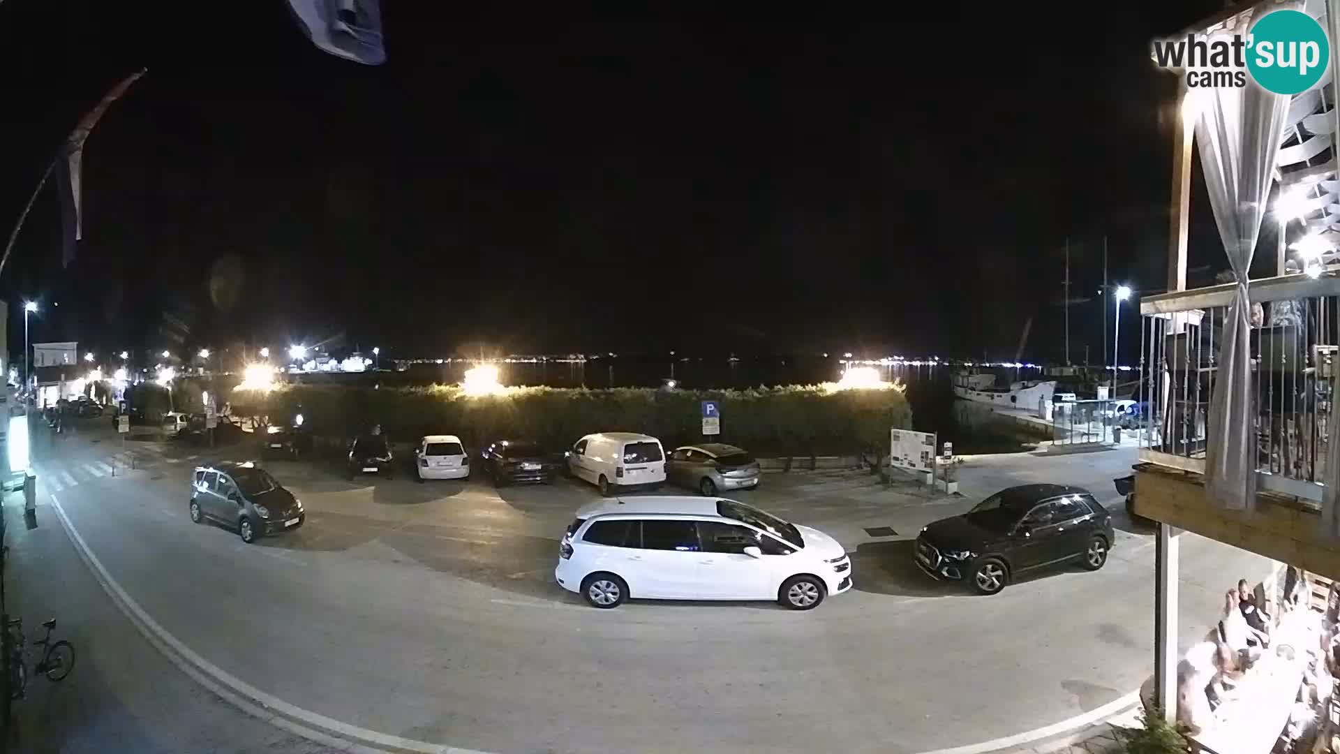 Web kamer u živo Tkon – trajektni terminal