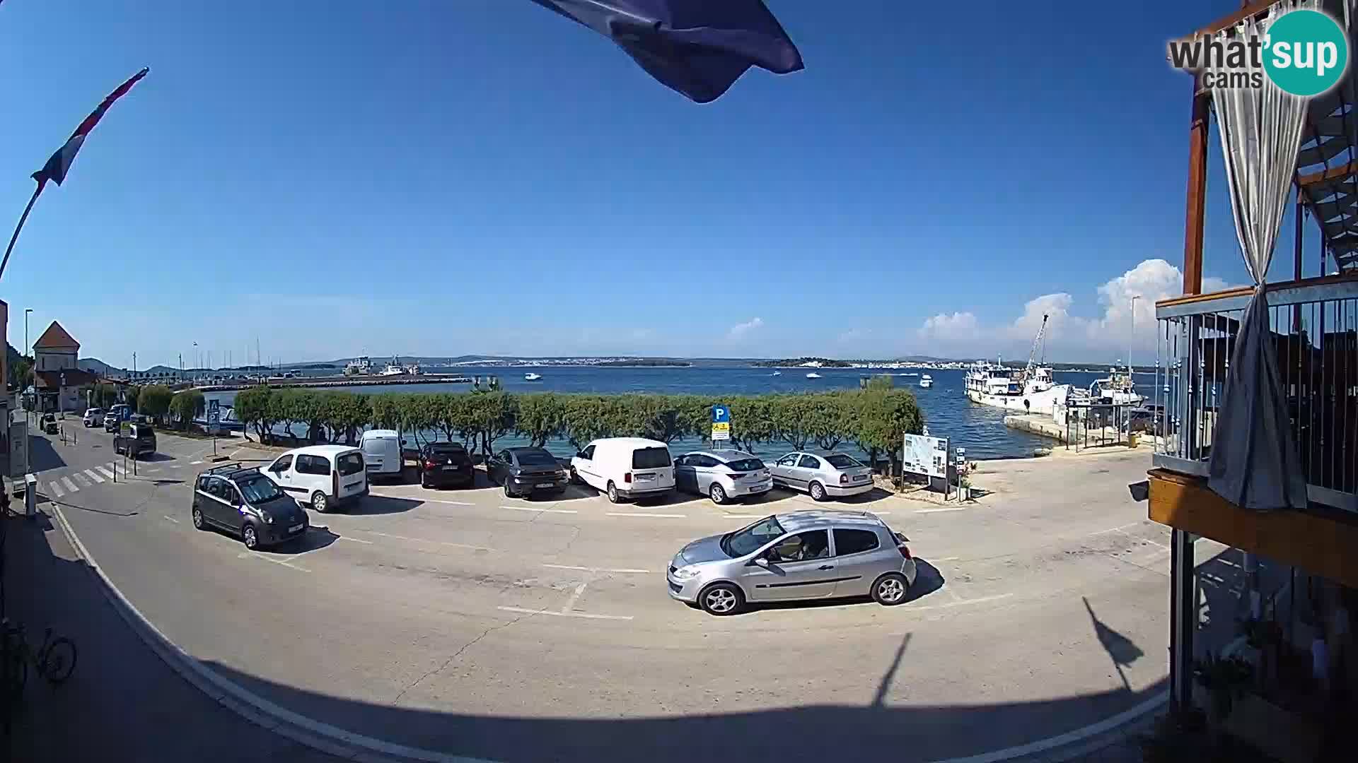 Spletna kamera Tkon – trajektni terminal