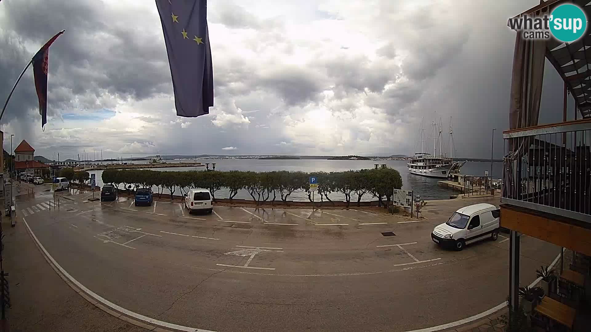 Web kamer u živo Tkon – trajektni terminal