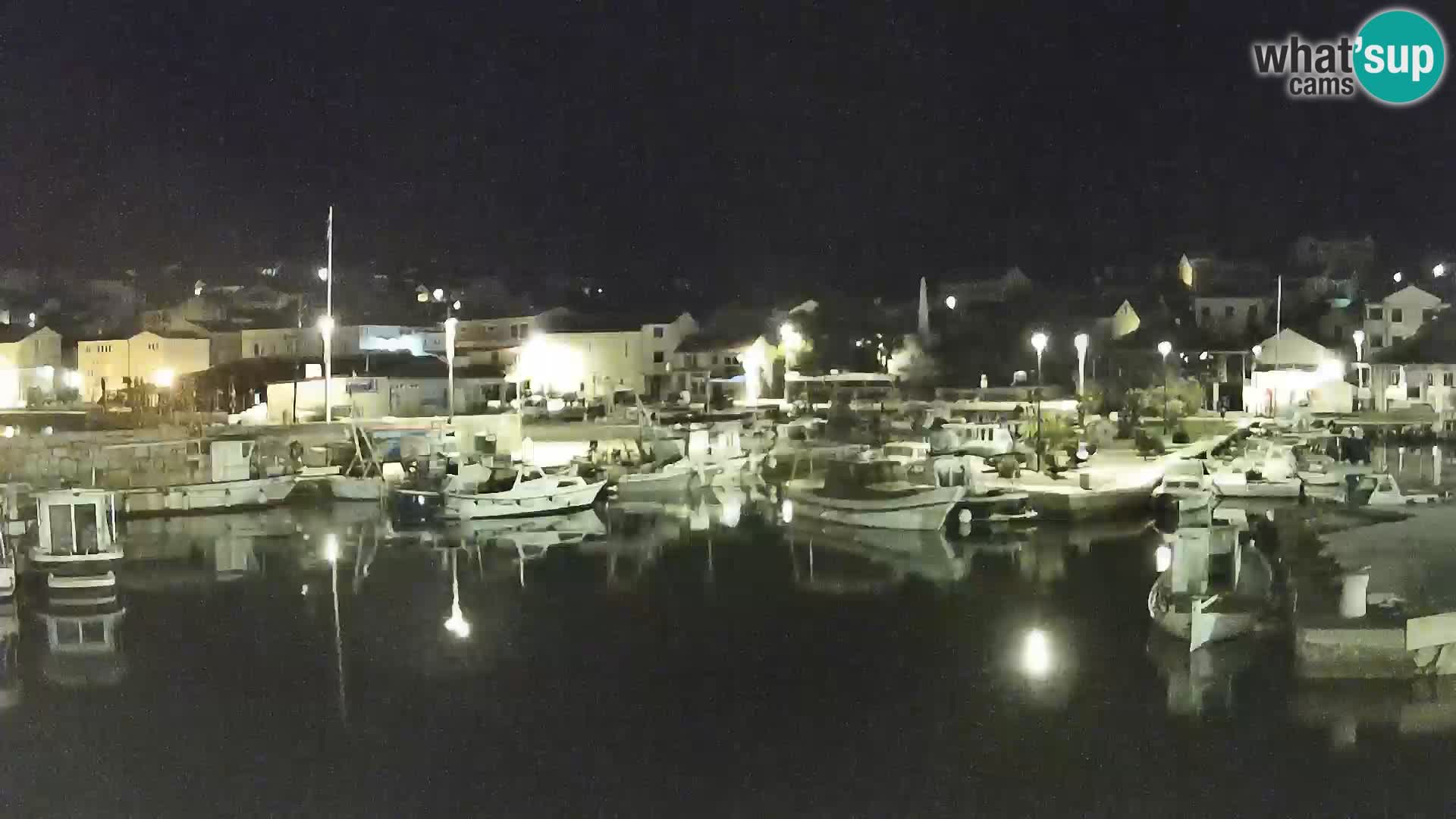 Spletna kamera Tkon – Marina in mesto