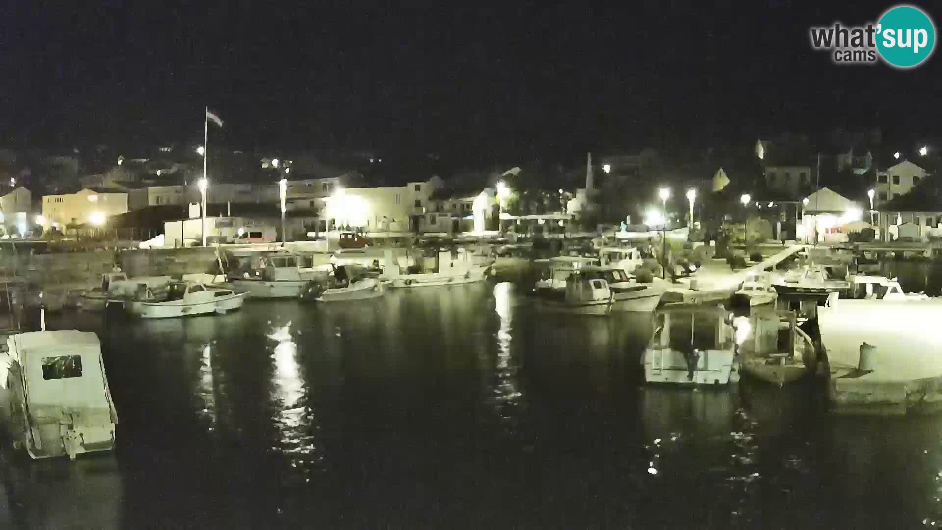 Spletna kamera Tkon – Marina in mesto