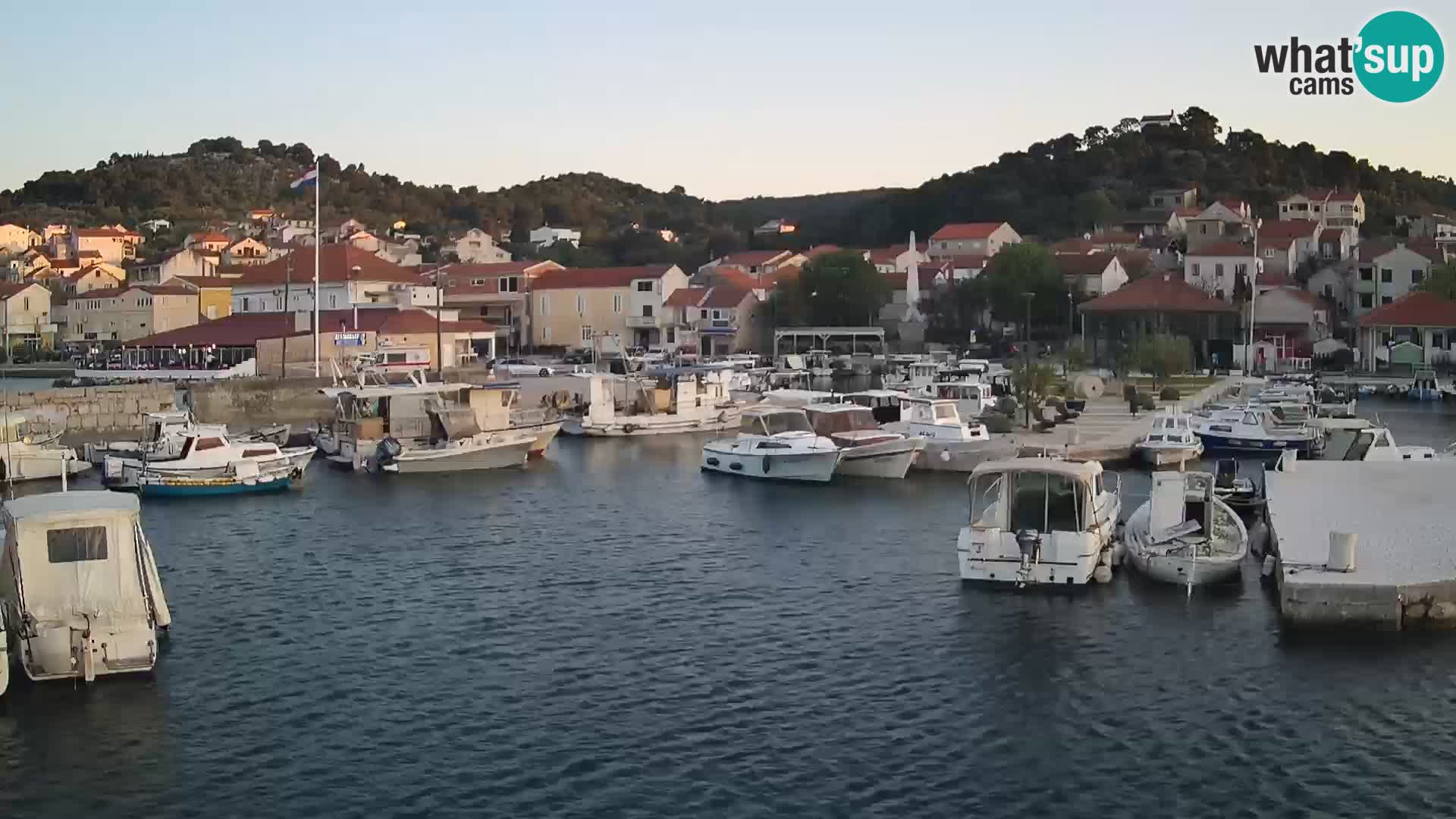 Web kamera Tkon – marina i grad