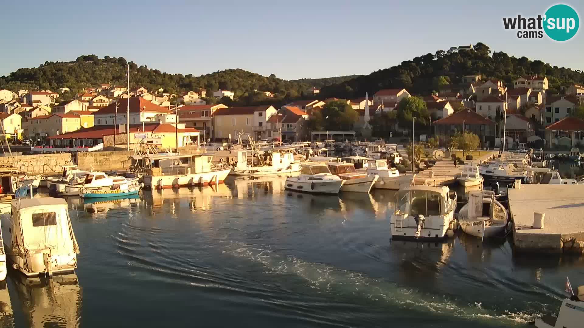 Web kamera Tkon – marina i grad