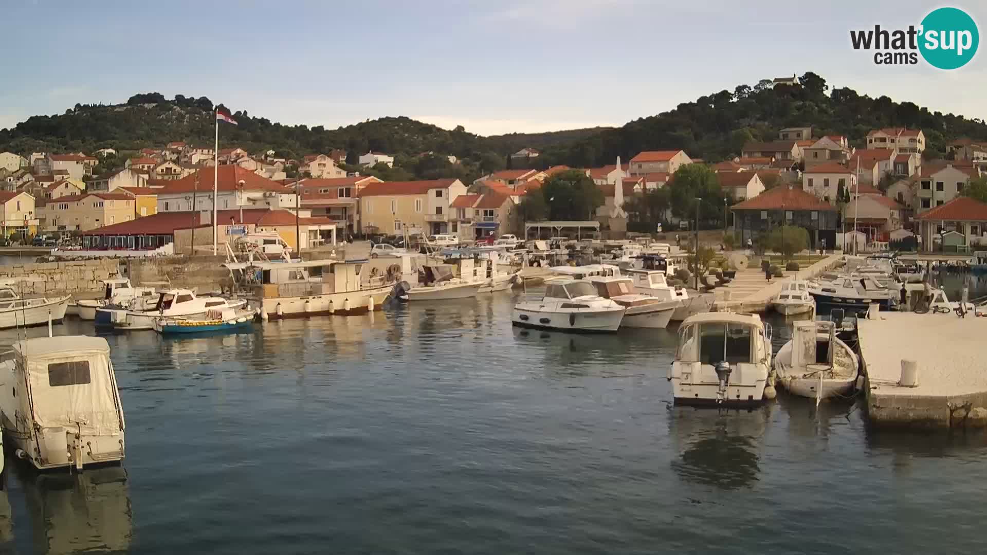 Web kamera Tkon – marina i grad