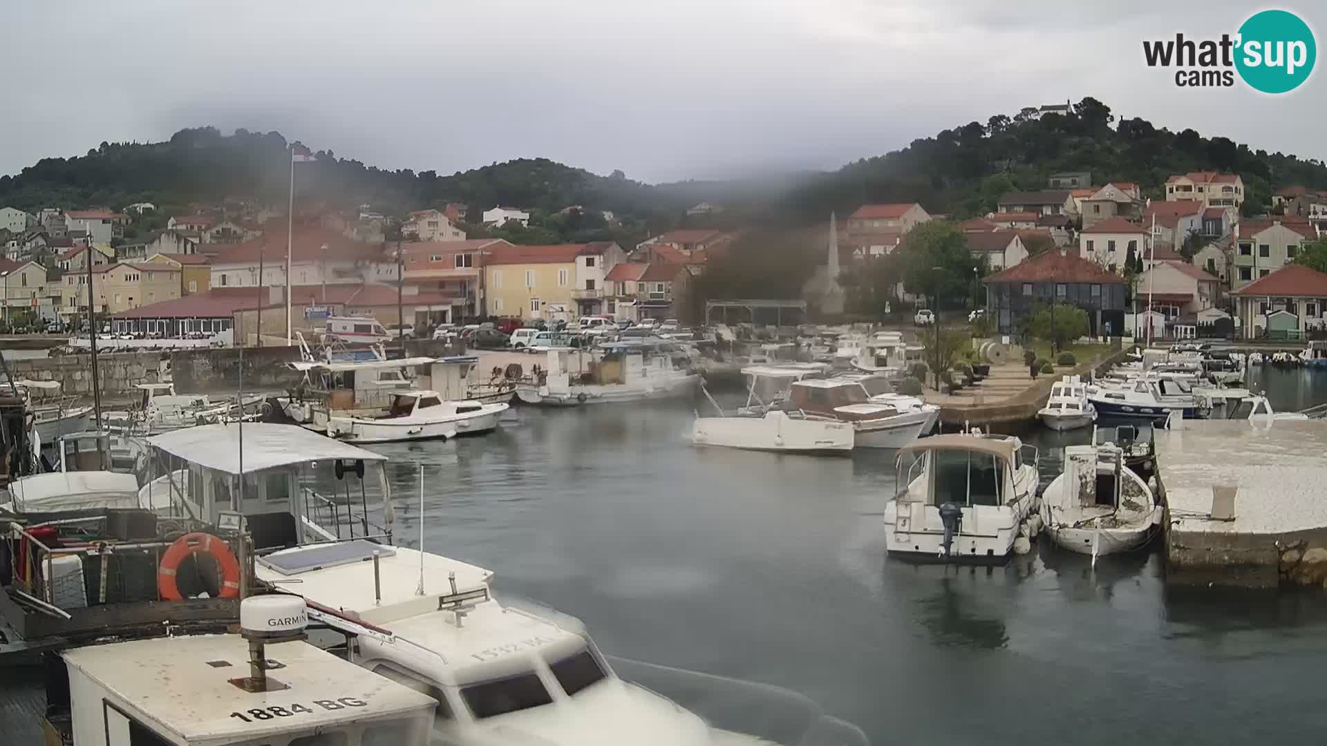 Spletna kamera Tkon – Marina in mesto