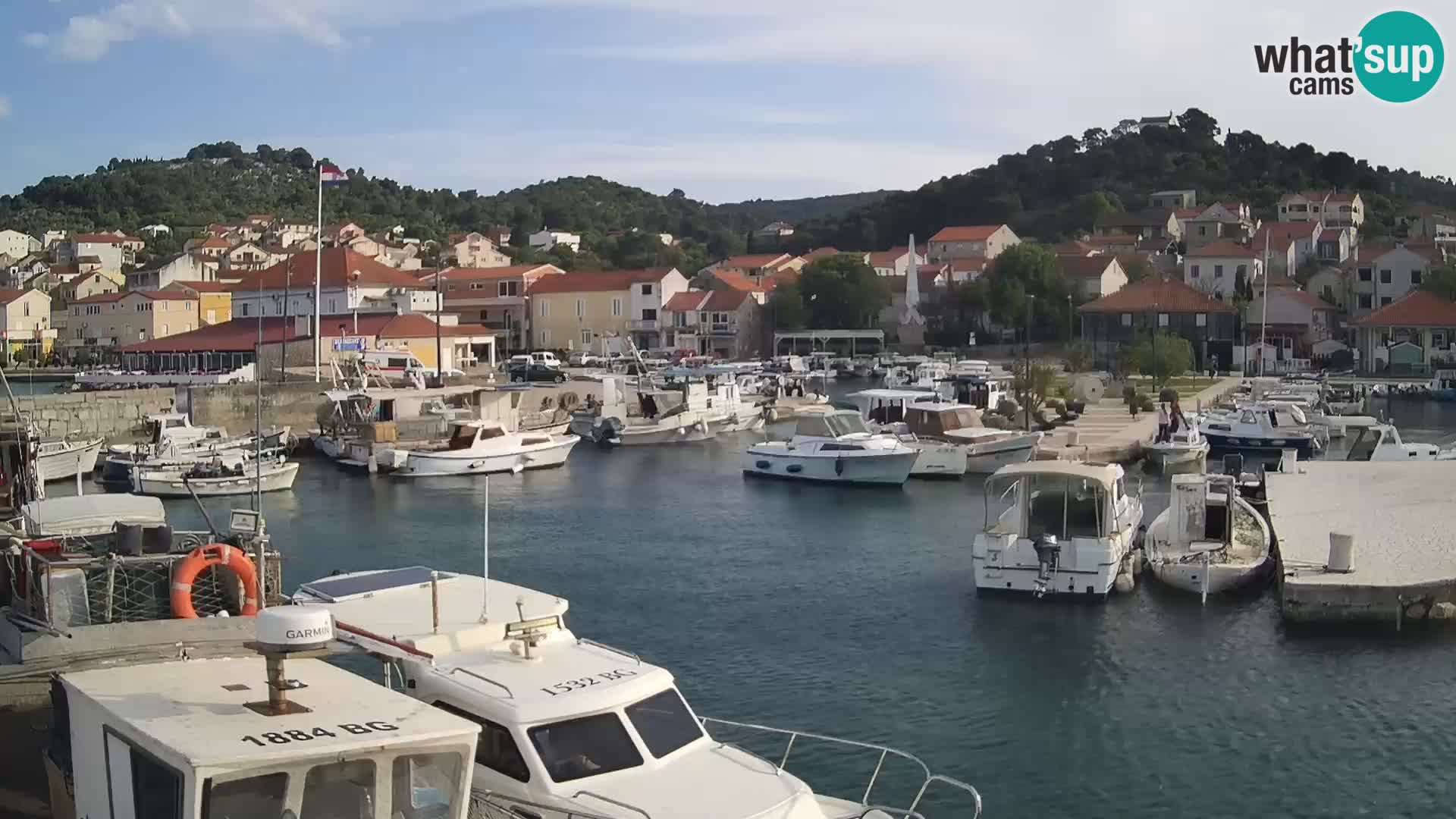 Spletna kamera Tkon – Marina in mesto