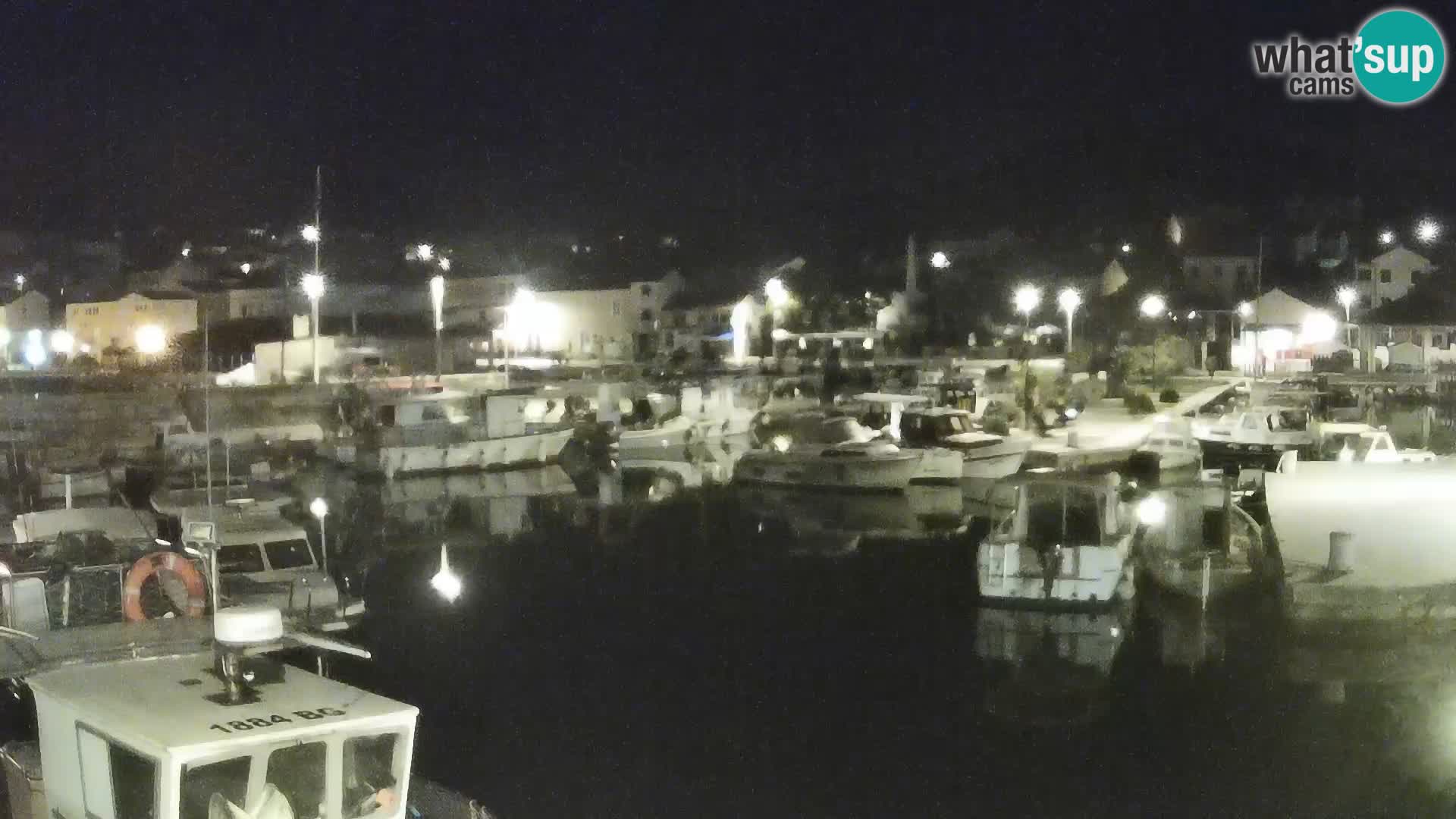 Spletna kamera Tkon – Marina in mesto