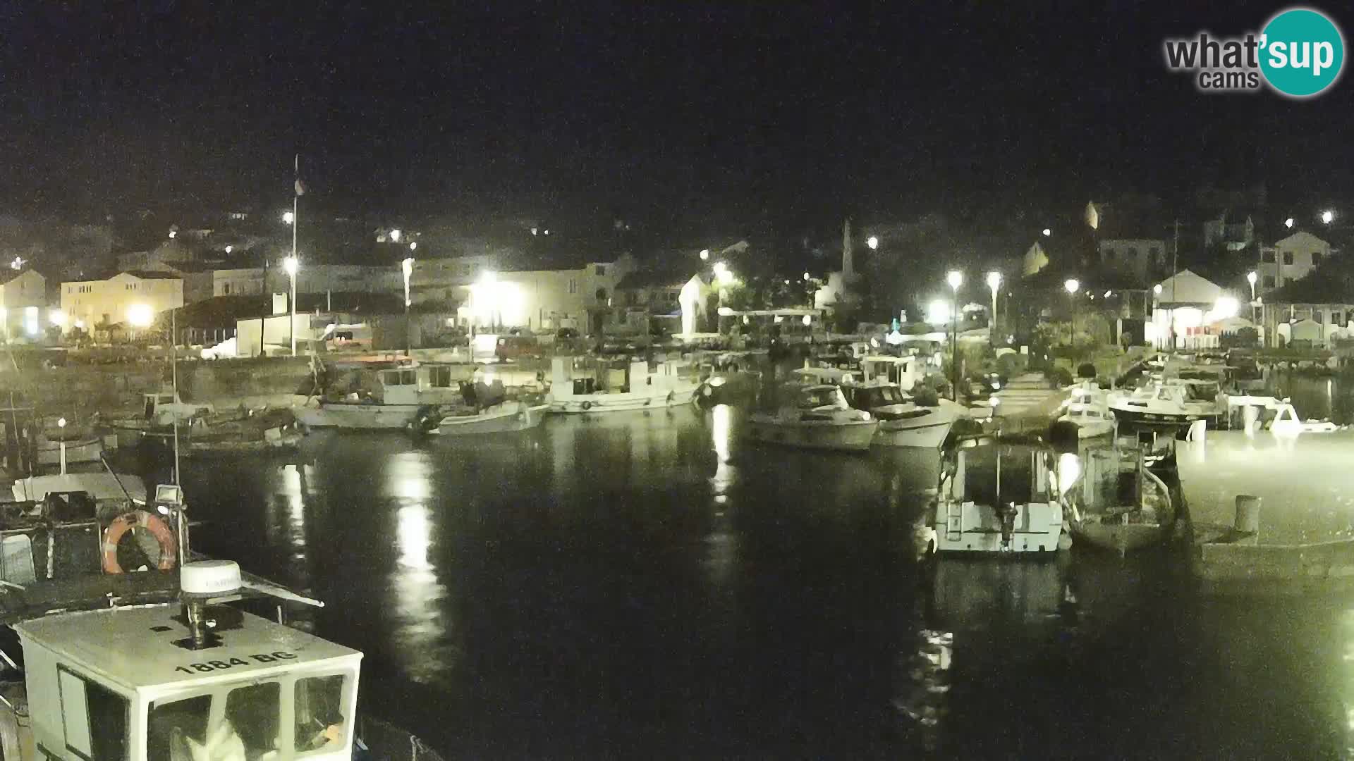 Spletna kamera Tkon – Marina in mesto