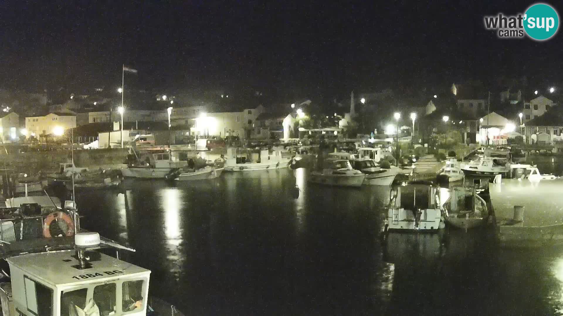Spletna kamera Tkon – Marina in mesto