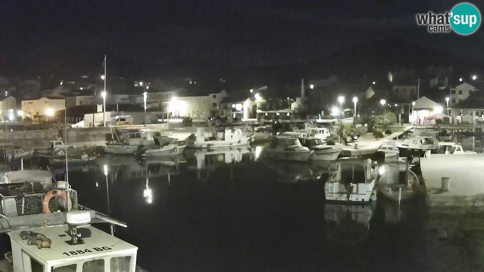 Spletna kamera Tkon – Marina in mesto