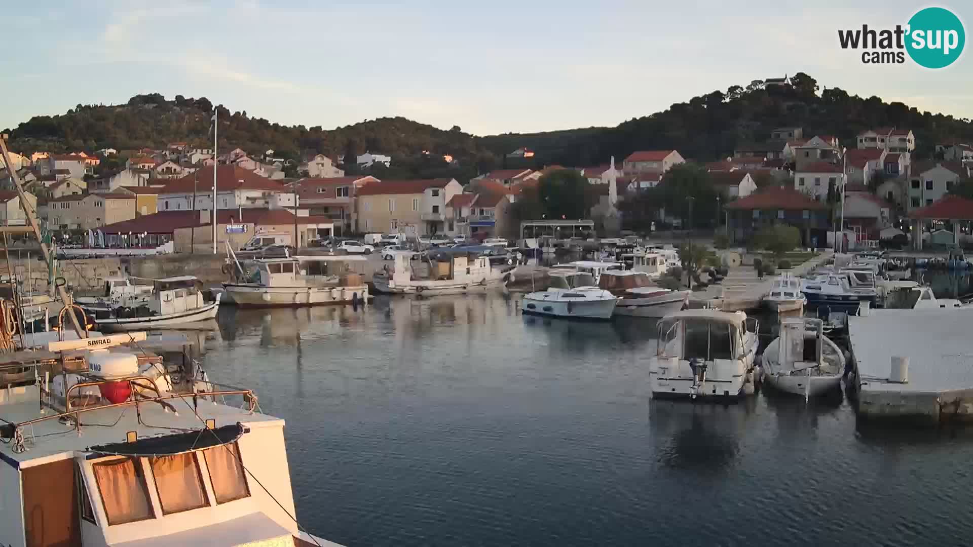 Web kamera Tkon – marina i grad