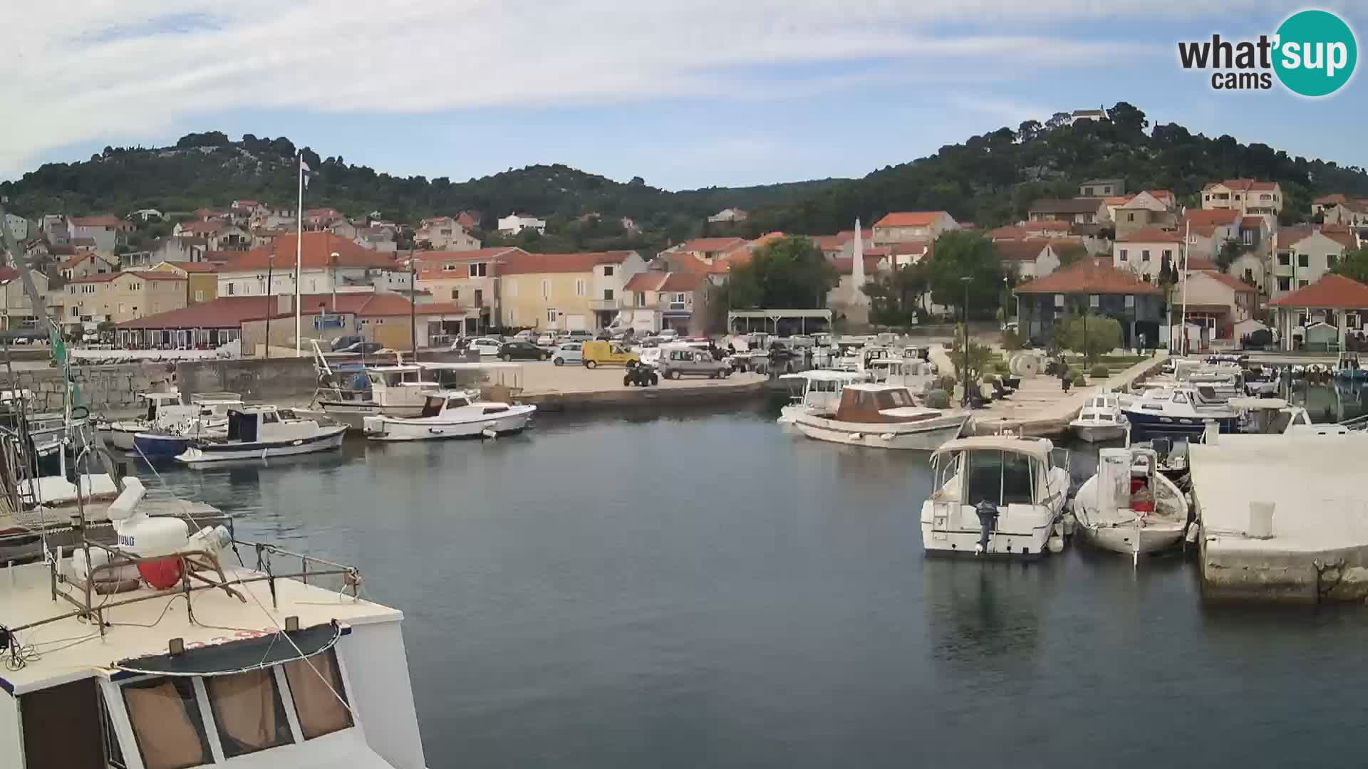 Spletna kamera Tkon – Marina in mesto