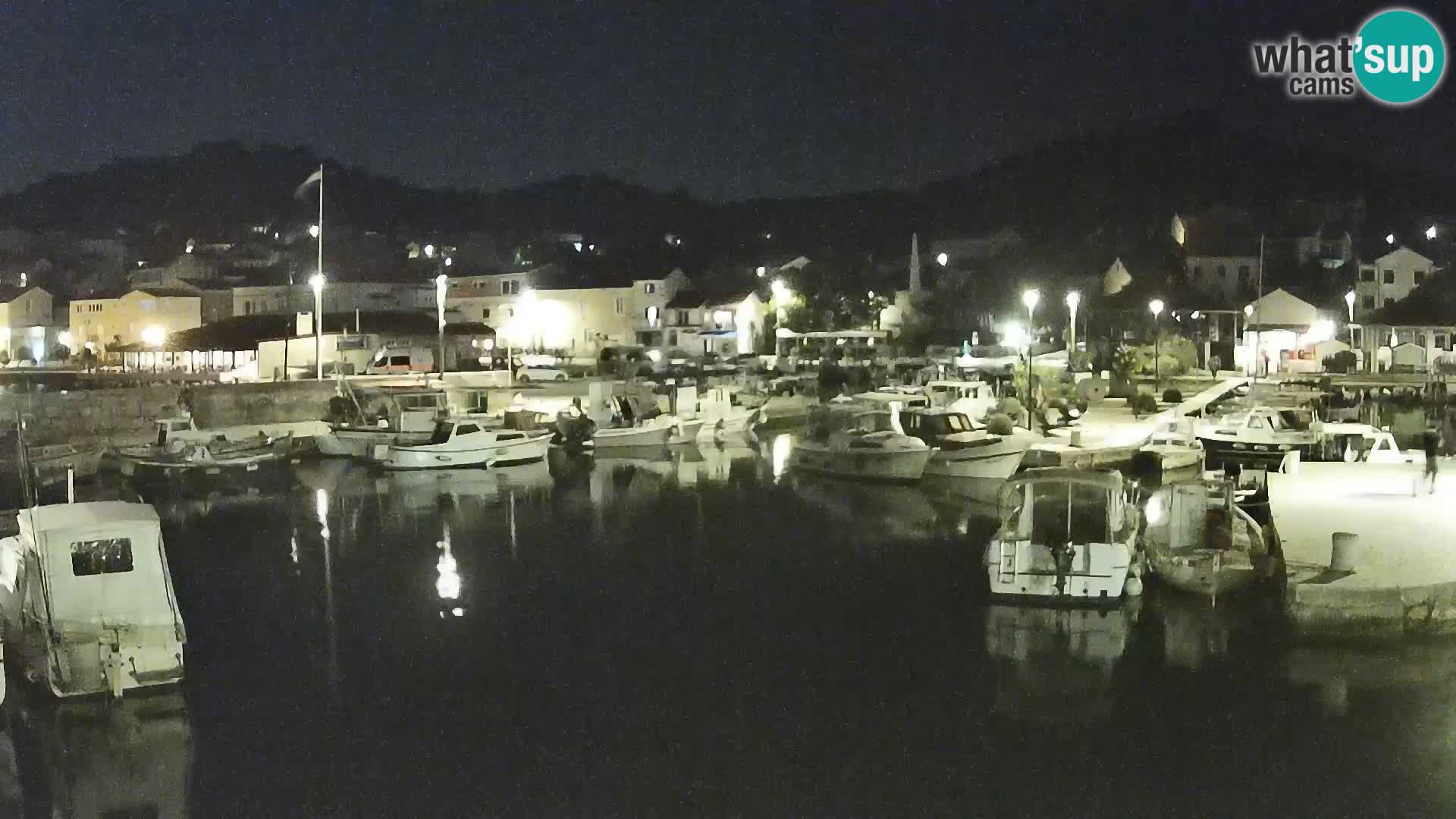 Spletna kamera Tkon – Marina in mesto