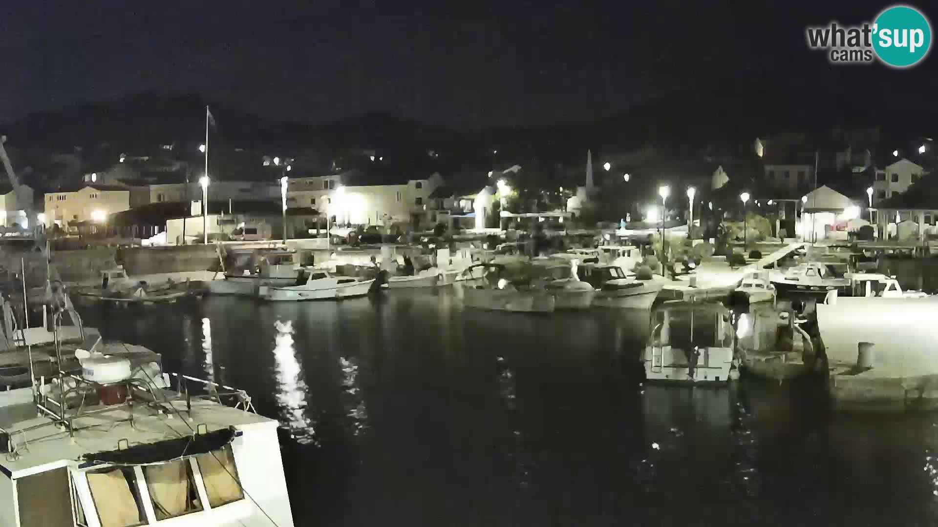 Spletna kamera Tkon – Marina in mesto