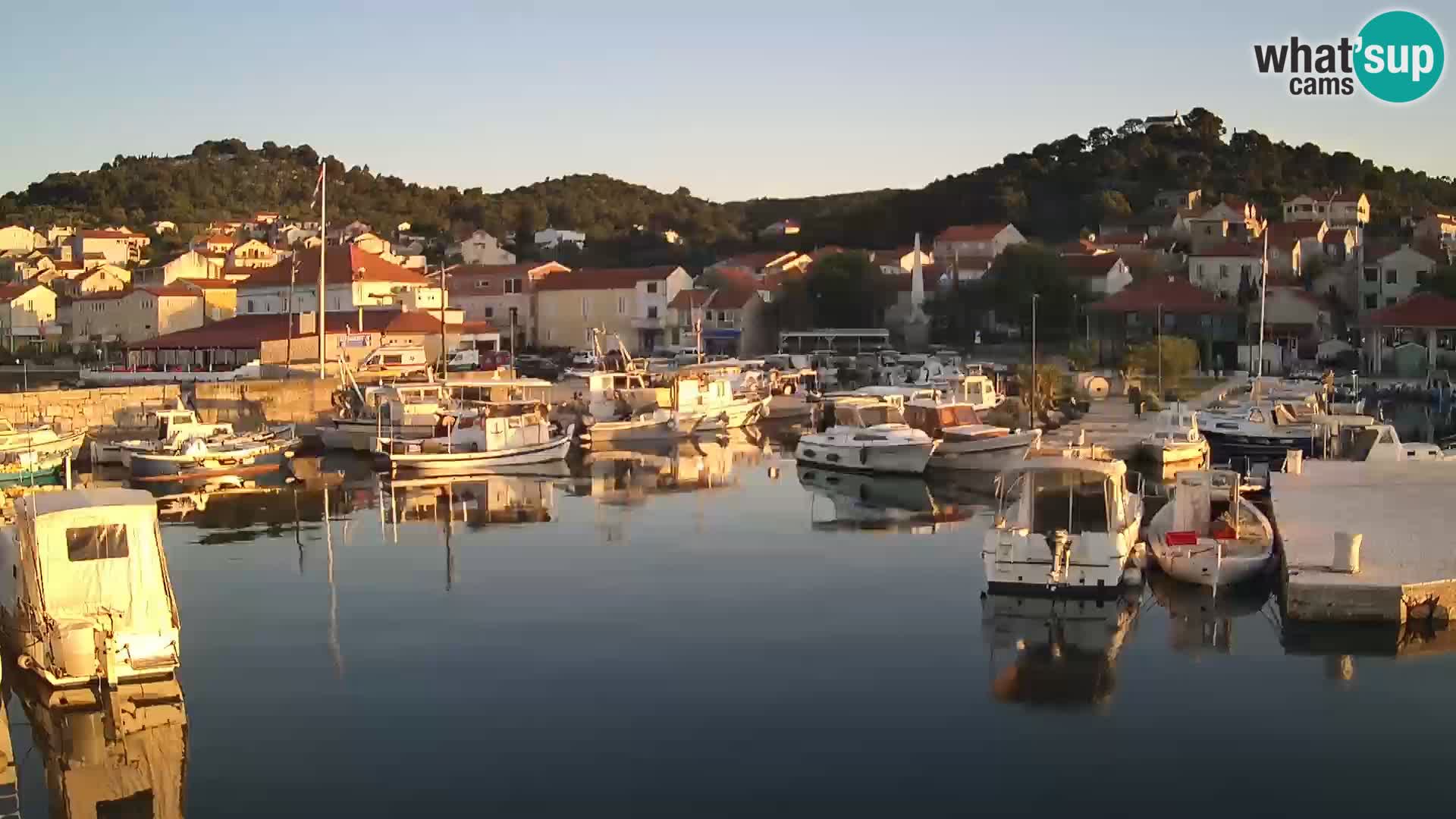 Web kamera Tkon – marina i grad