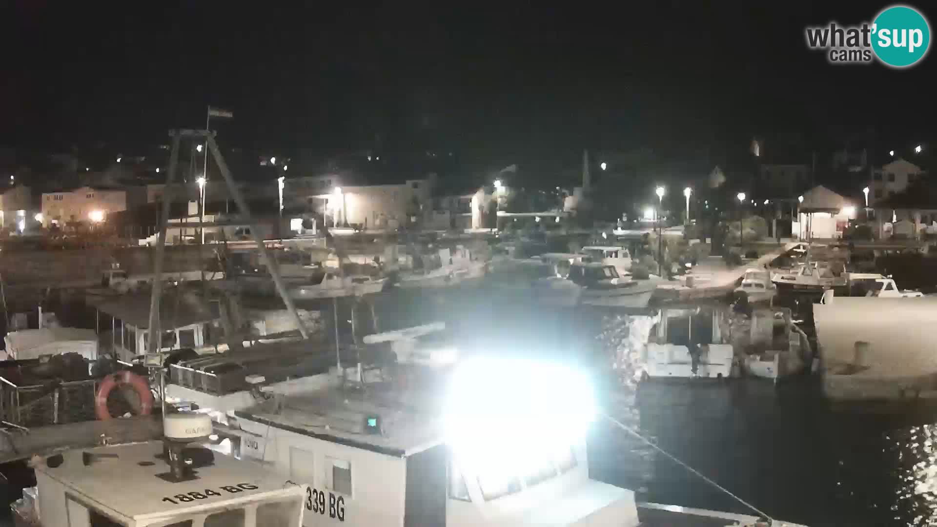 Webcam Tkon – marina and city