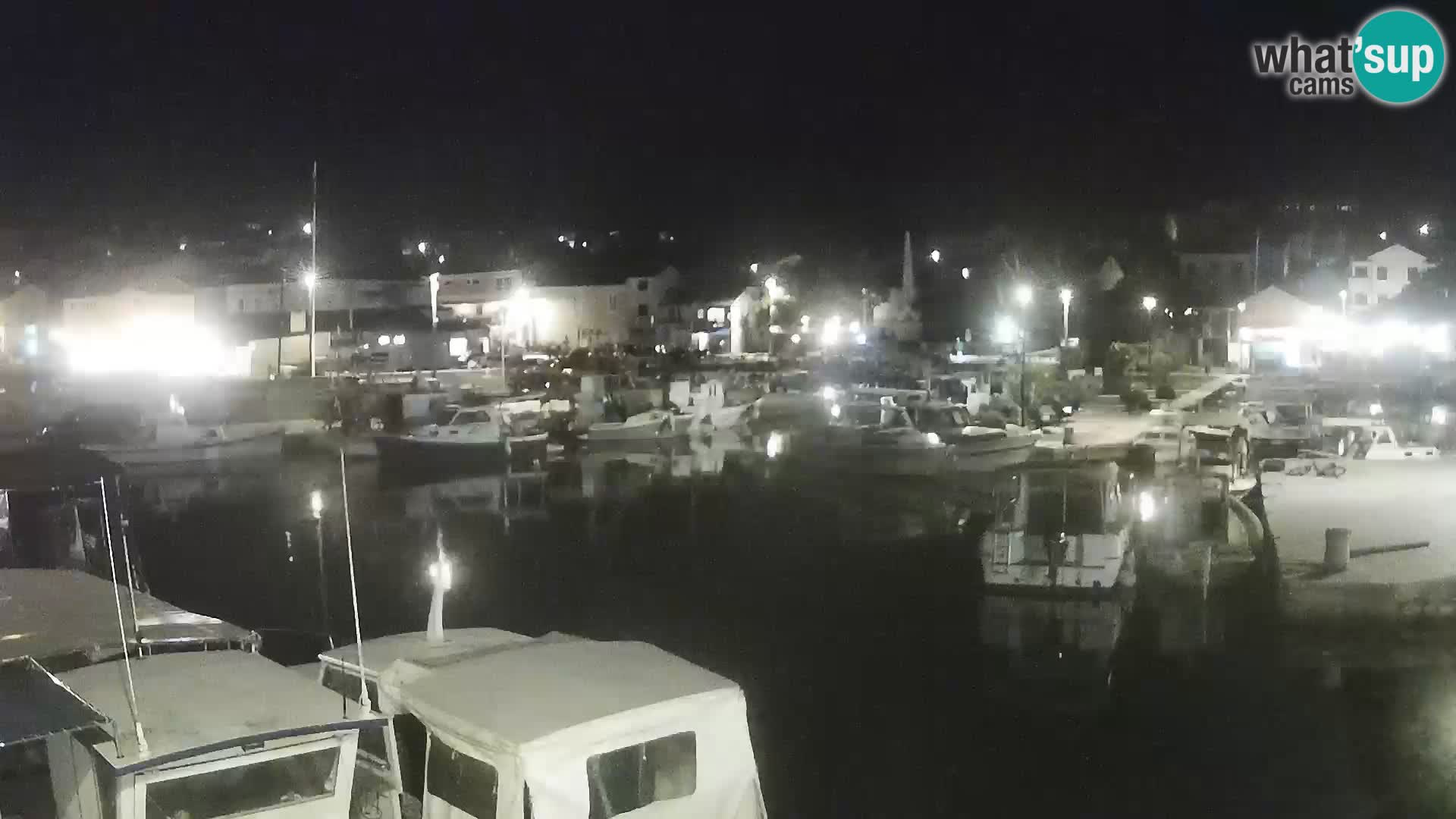 Spletna kamera Tkon – Marina in mesto