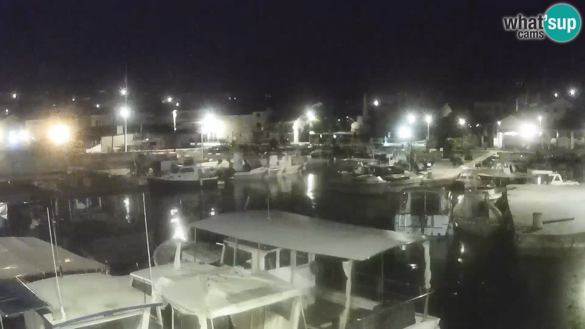 Spletna kamera Tkon – Marina in mesto