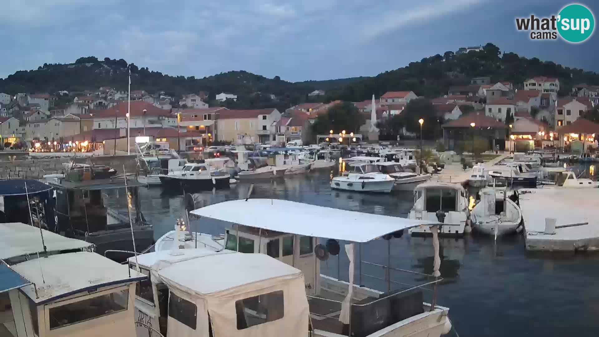 Webcam Tkon – marina and city