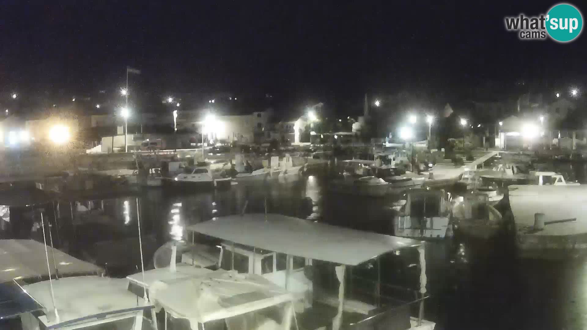 Spletna kamera Tkon – Marina in mesto