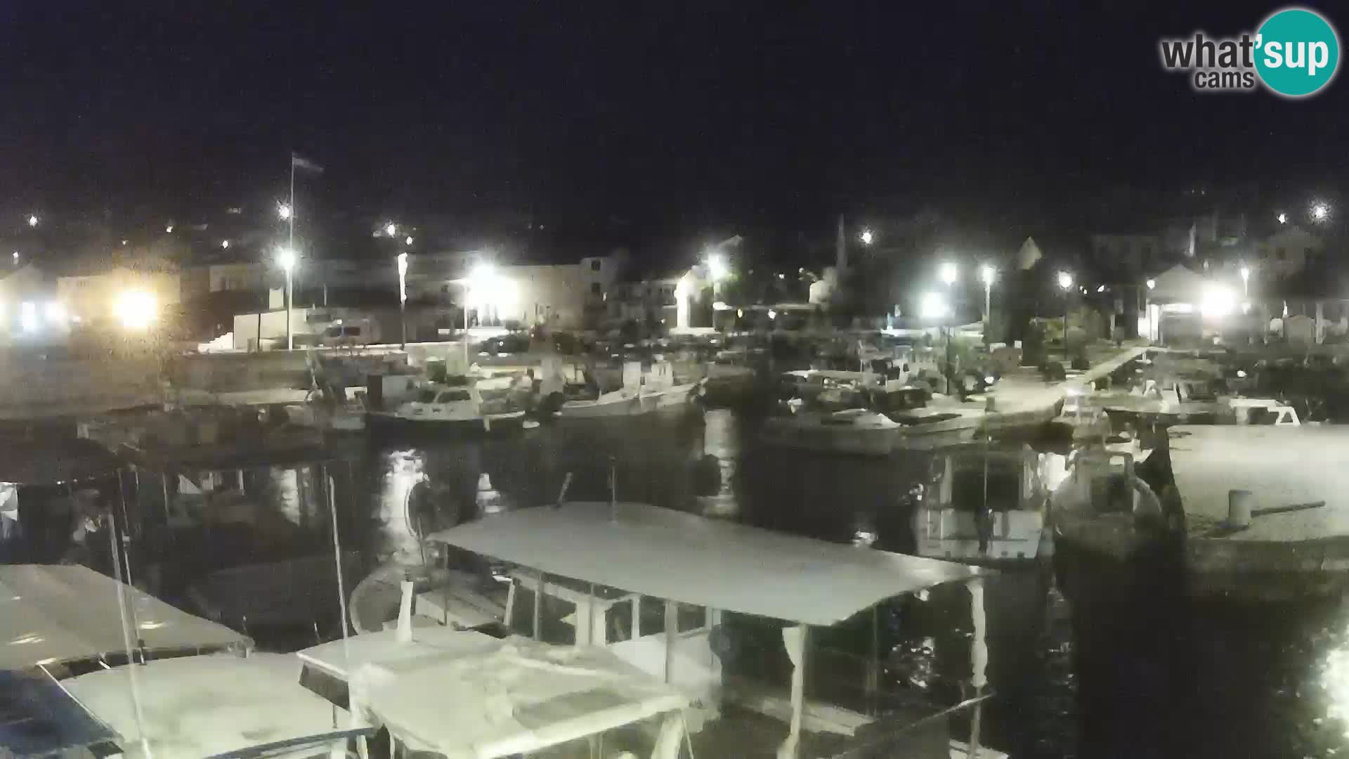 Spletna kamera Tkon – Marina in mesto