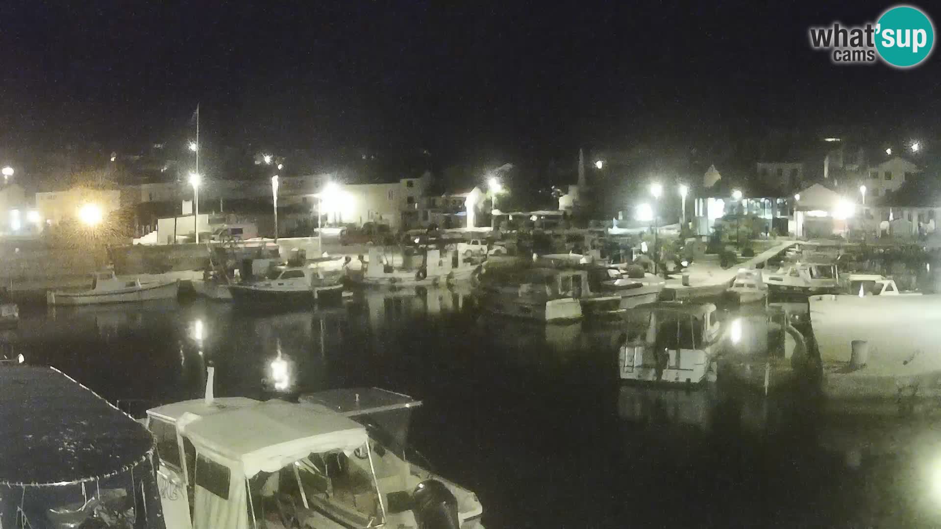 Spletna kamera Tkon – Marina in mesto