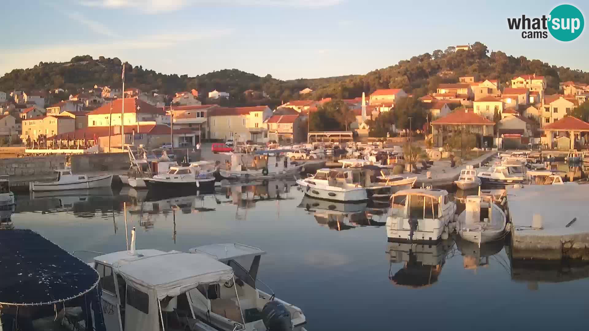 Web kamera Tkon – marina i grad