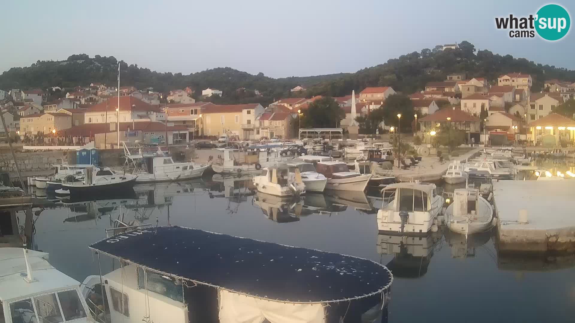 Web kamera Tkon – marina i grad