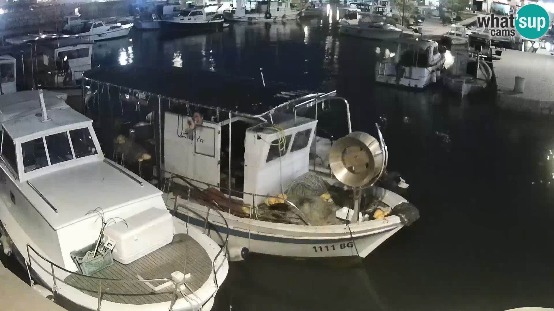 Spletna kamera Tkon – Marina in mesto