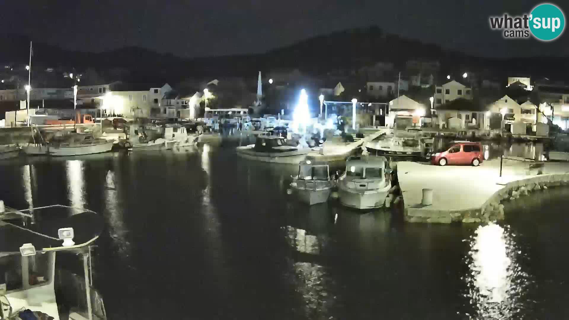 Spletna kamera Tkon – Marina in mesto