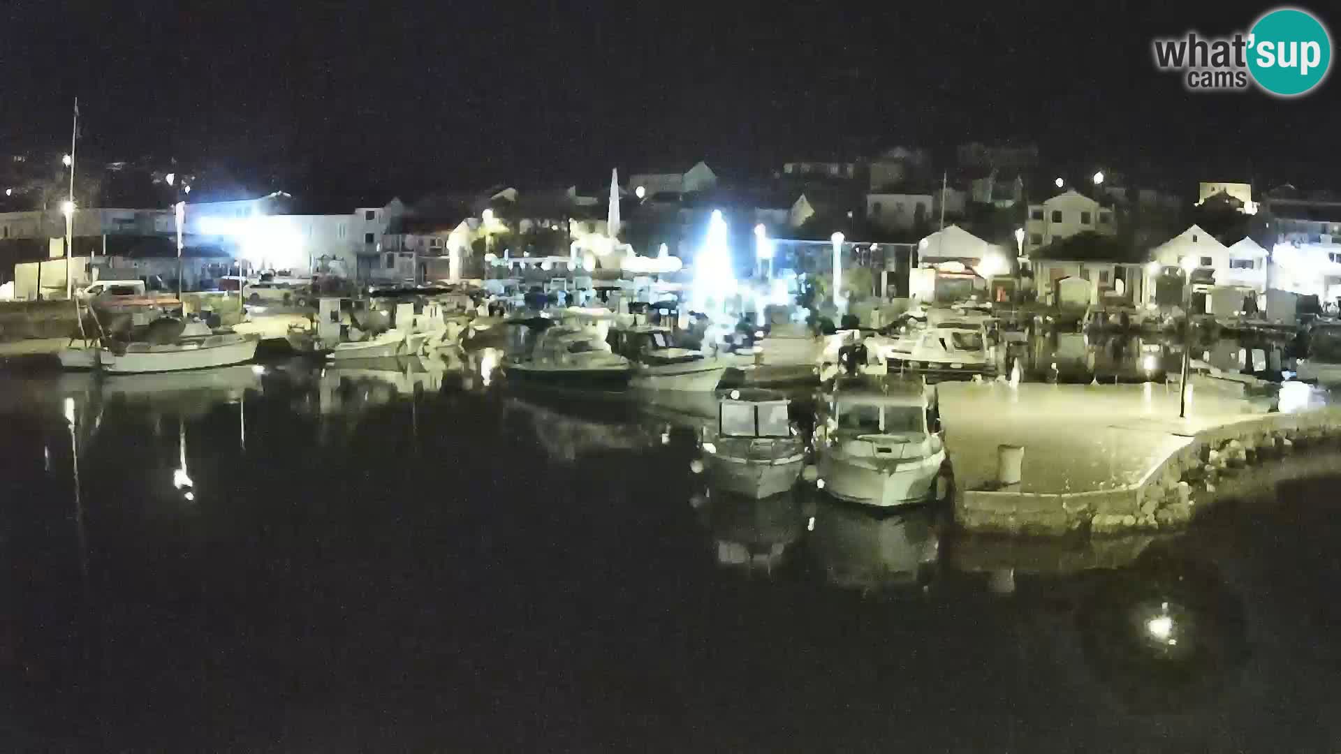 Spletna kamera Tkon – Marina in mesto