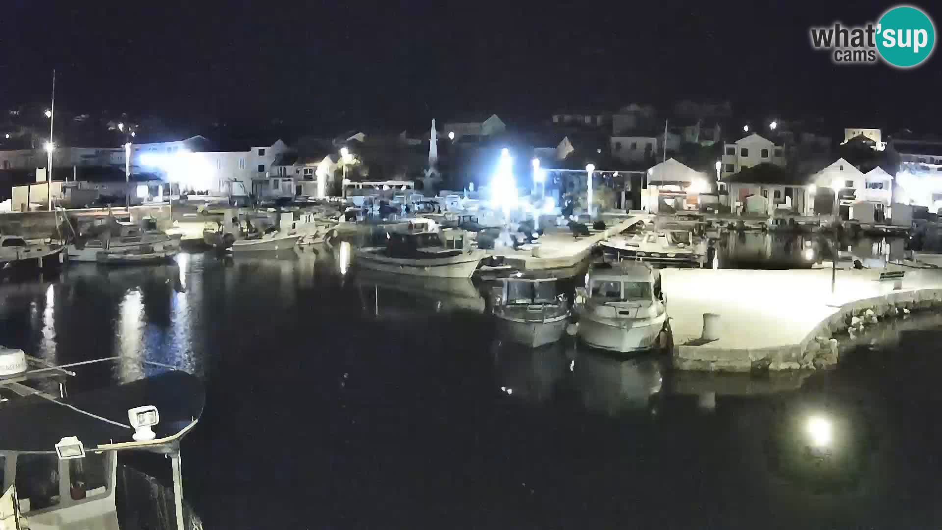 Webcam Tkon – marina and city