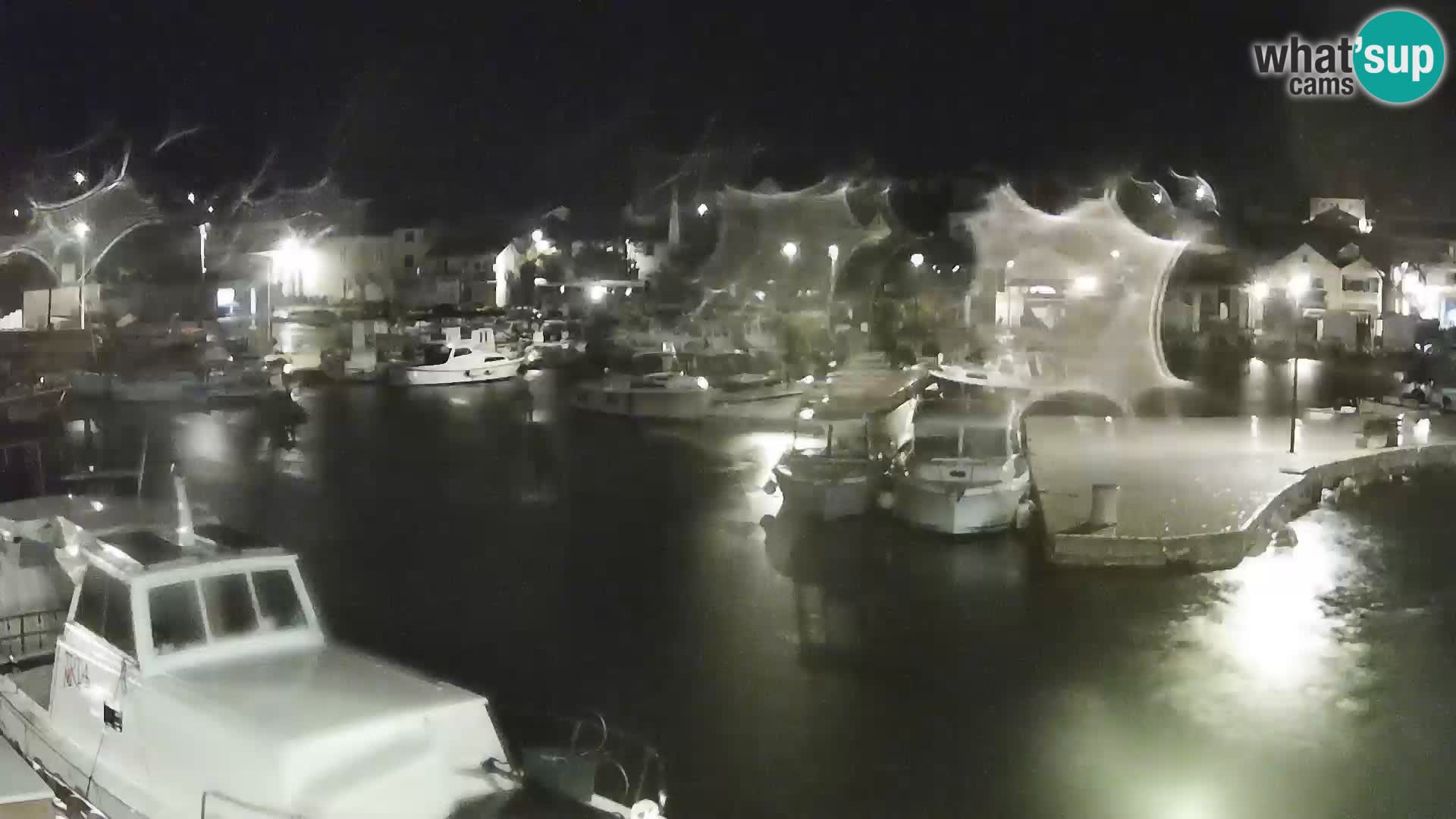 Webcam Tkon – marina and city