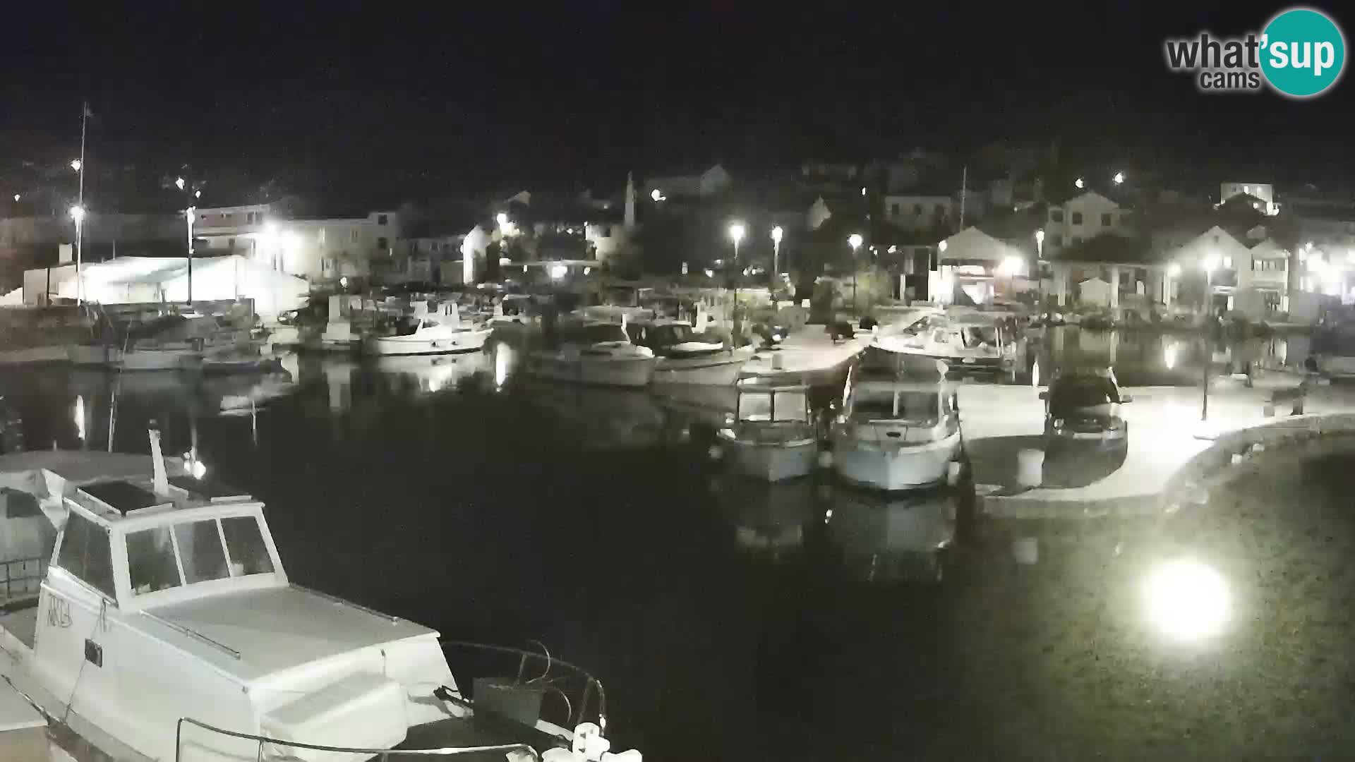 Webcam Tkon – marina and city