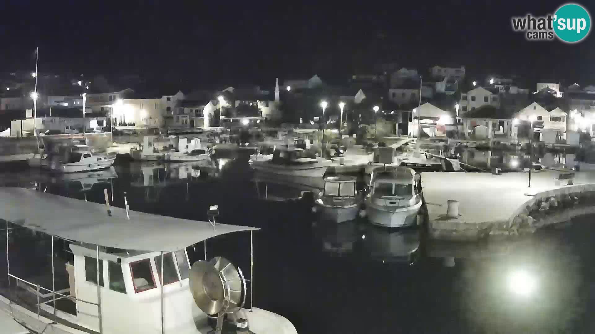 Webcam Tkon – marina and city