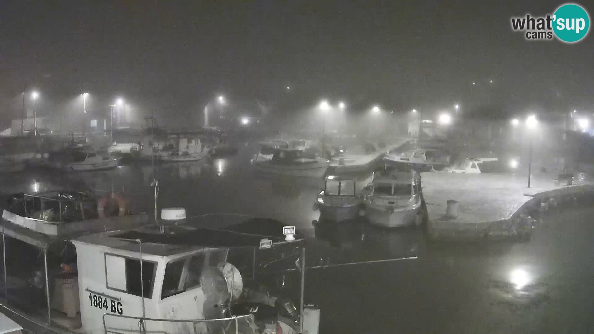 Webcam Tkon – marina and city