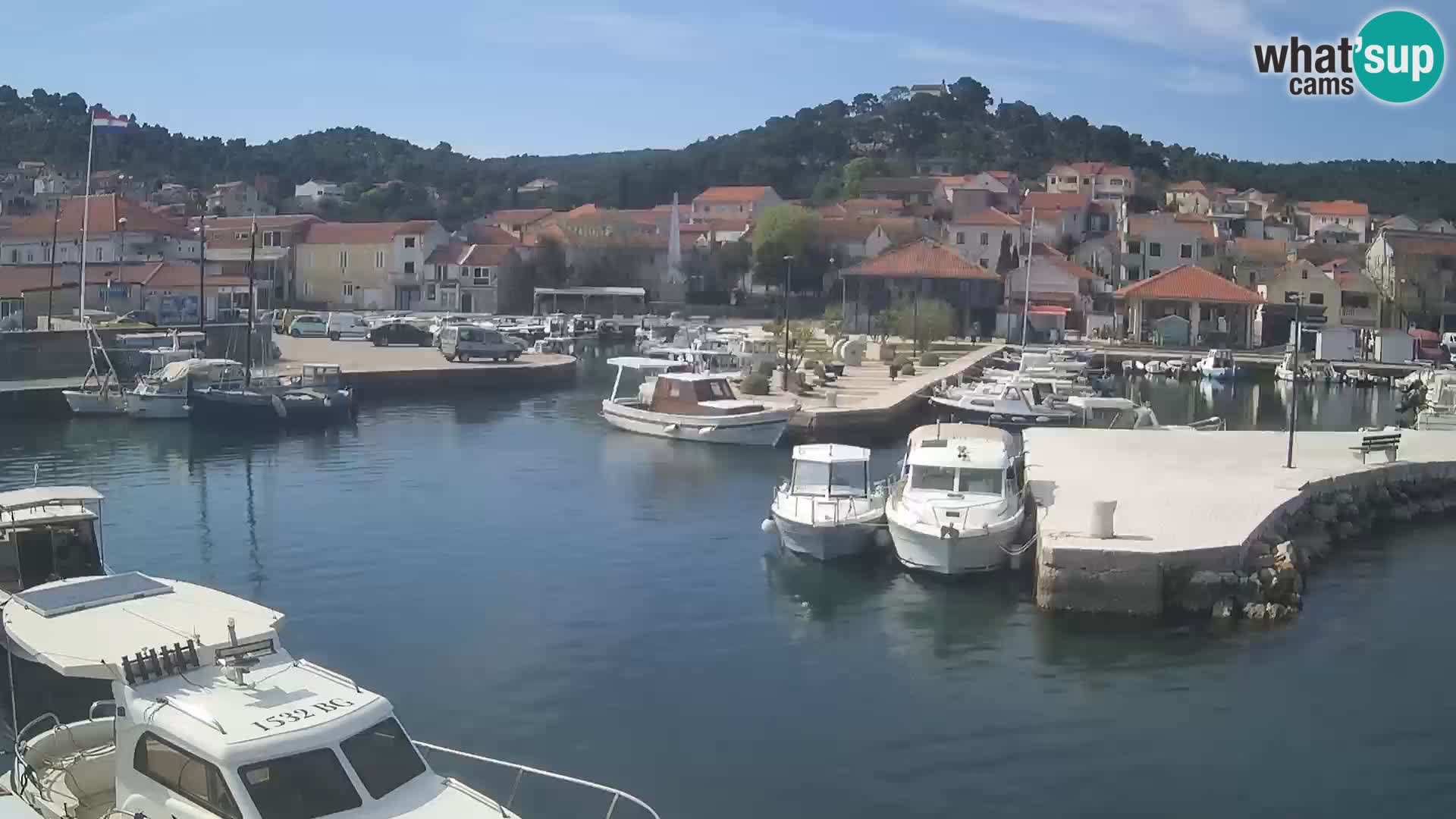 Webcam Tkon – marina and city