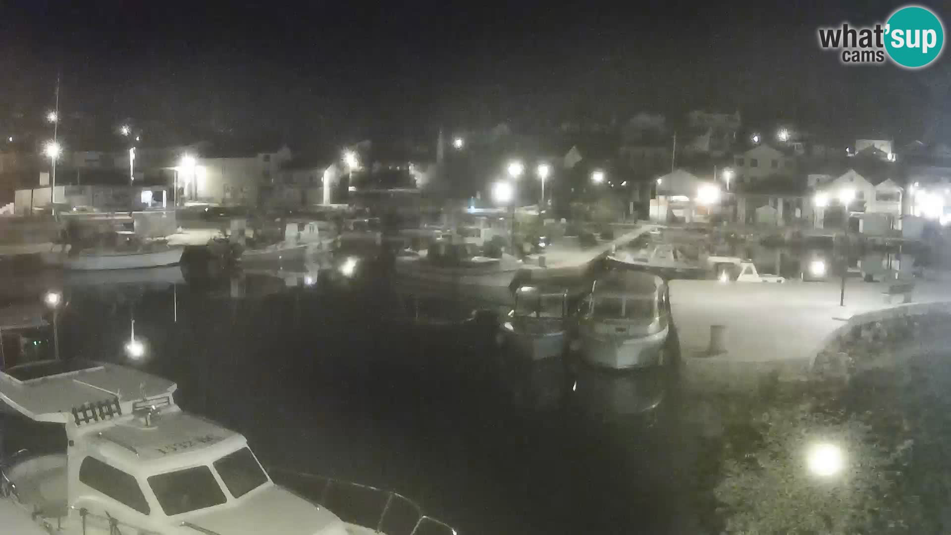 Webcam Tkon – marina and city