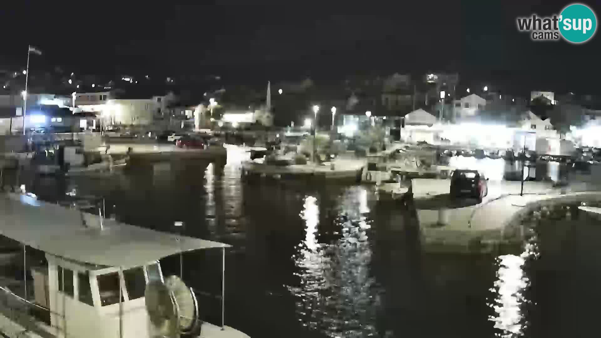 Spletna kamera Tkon – Marina in mesto