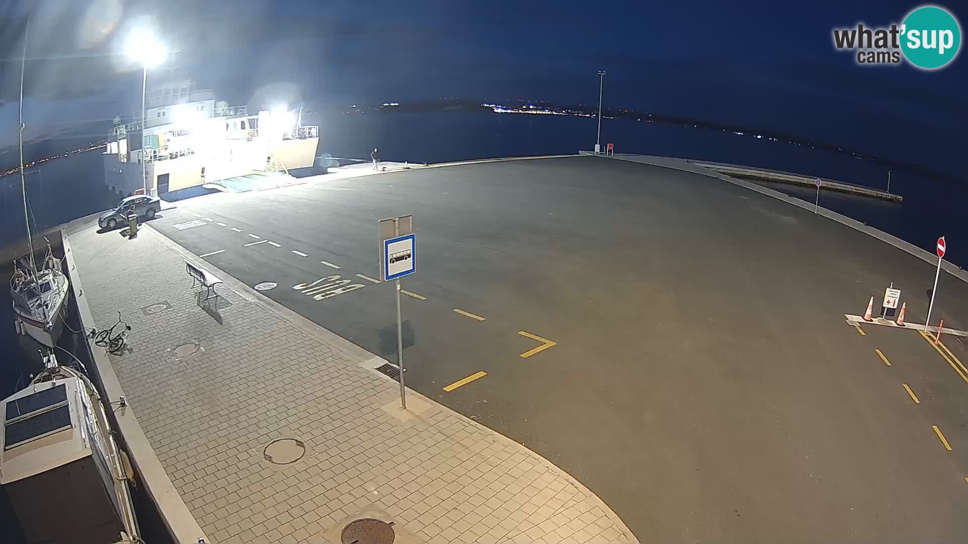 Tkon v živo – trajekt – Dalmacija – Hrvaška