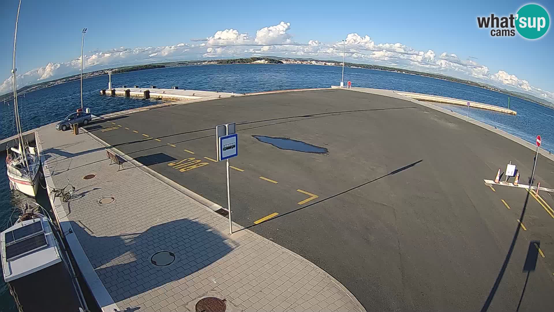 Tkon v živo – trajekt – Dalmacija – Hrvaška
